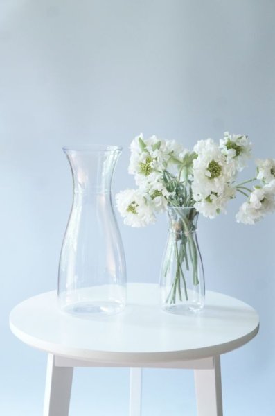 画像1: クリスタルガラスのようなカラフェ型の花瓶（Mサイズ) (1)